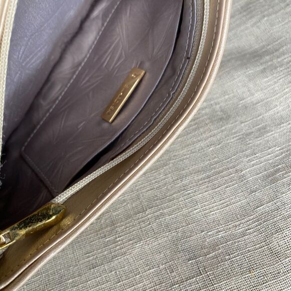 Very Rare Swarovski Crystal Mesh Bag - Picture 9 of 10